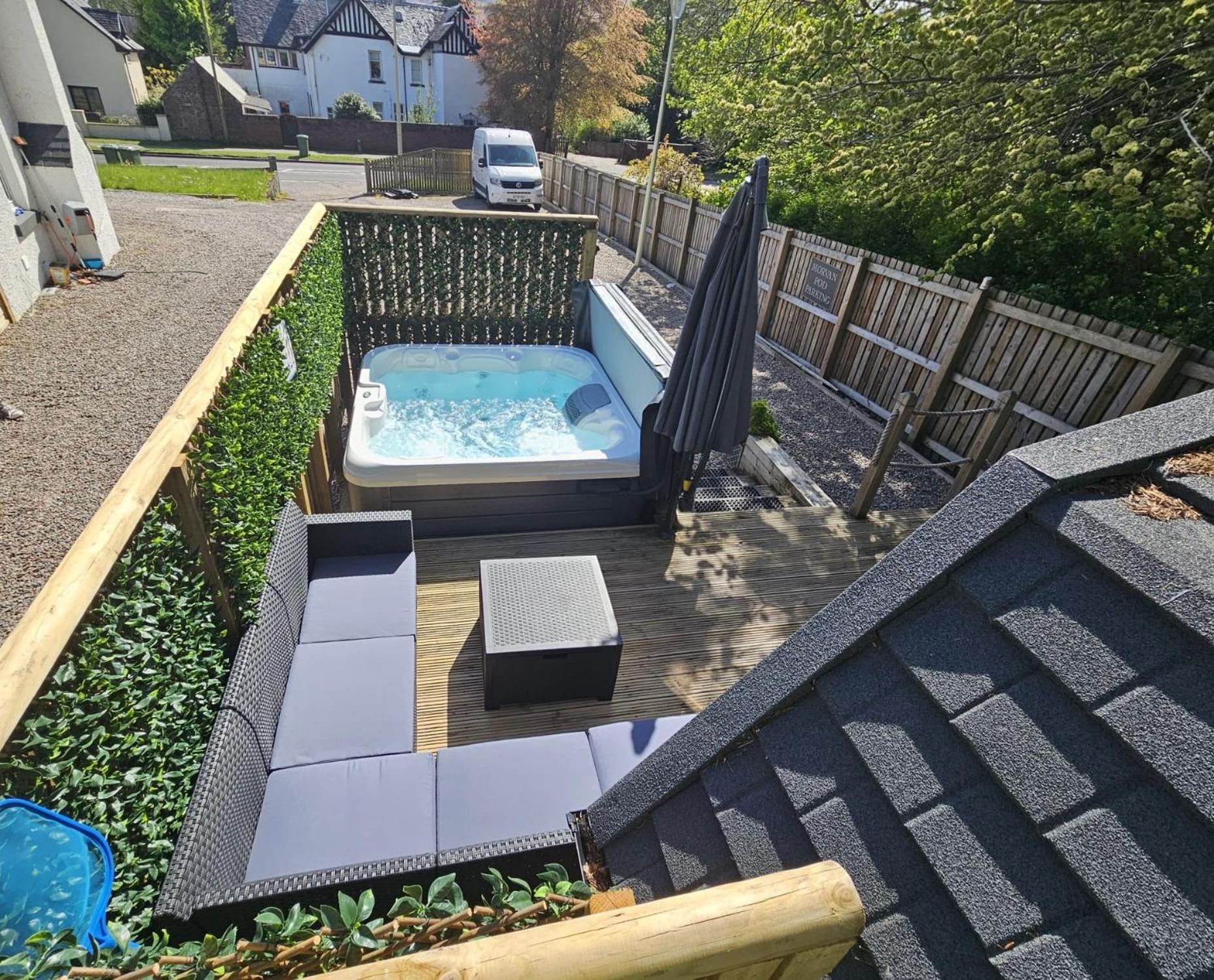 Morvan Pod & Hot Tub Форт-Вільям Екстер'єр фото